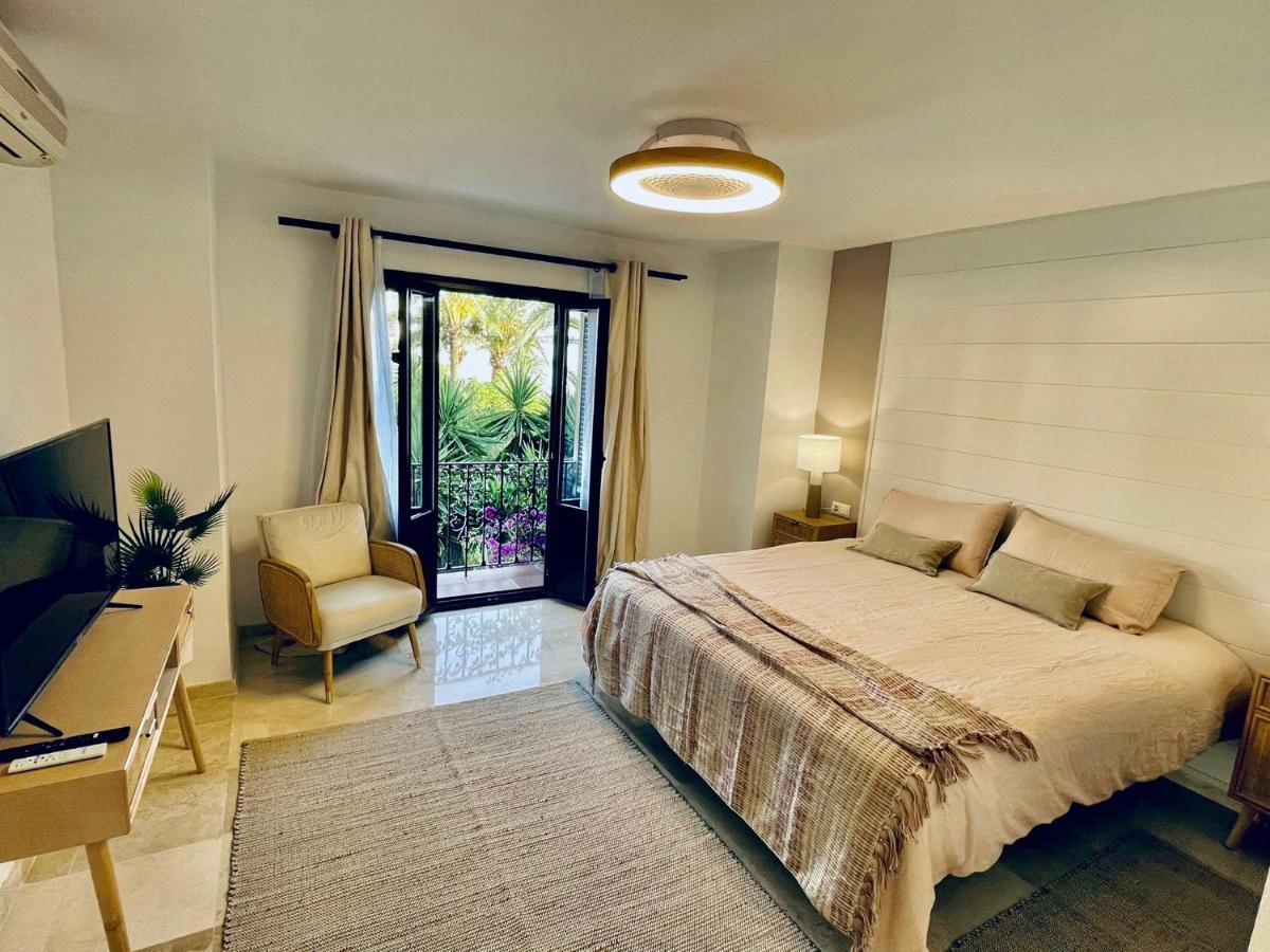 Fantastic New Townhouse /Front Beach/2Bedr/2,5Bath Estepona Exterior foto