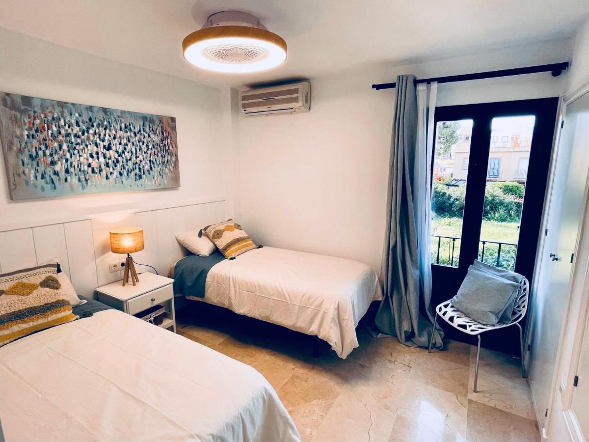 Fantastic New Townhouse /Front Beach/2Bedr/2,5Bath Estepona Exterior foto