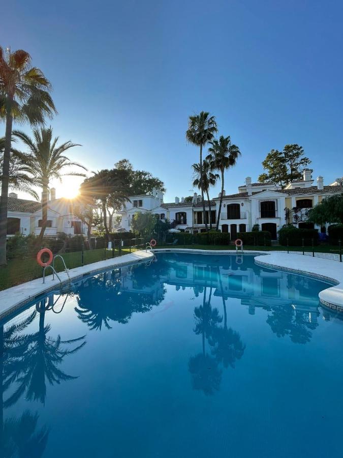 Fantastic New Townhouse /Front Beach/2Bedr/2,5Bath Estepona Exterior foto